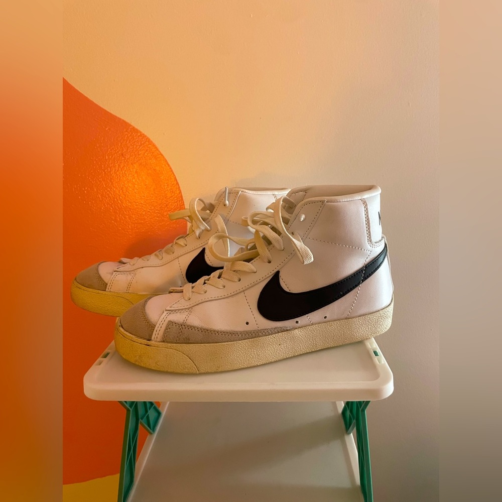 Women’s Nike hightop sneakers